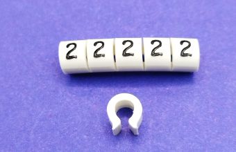 Plastična oznaka otvorena 1,5-2,5 mm2  KN2-2