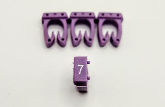 Plastična oznaka otvorena 4-6 mm2  KN4-7